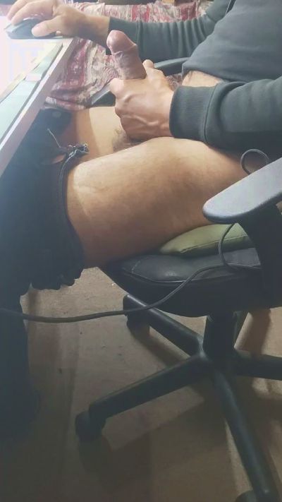 manuel528 live cam on Cam4