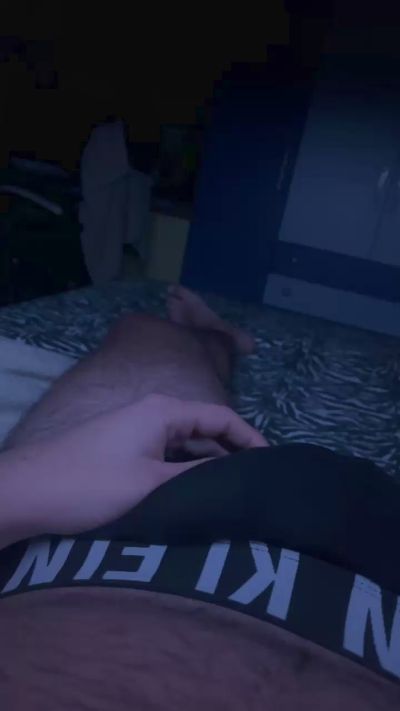 manuelitos192 live cam on Cam4