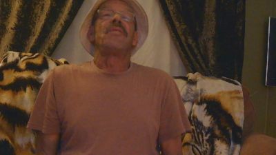mapleman35 live cam on Cam4