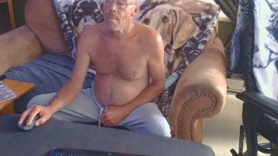 mapleman35 live cam on Cam4