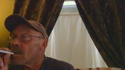 mapleman35 live cam on Cam4