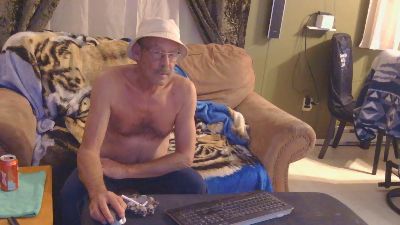 mapleman35 live cam on Cam4