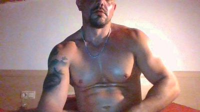marco5002 live cam on Cam4