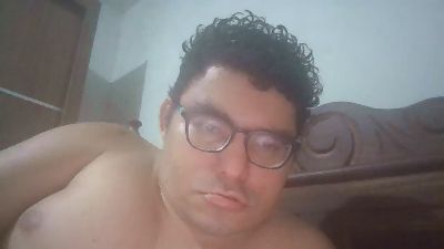 marcos01832 live cam on Cam4