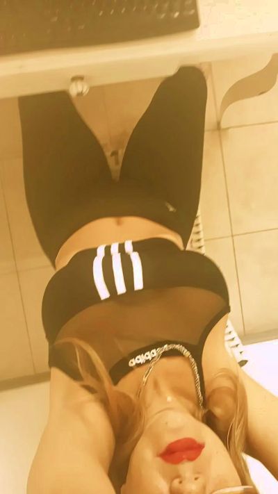 margot30 Live Cam and Statistics on UnifiedCams