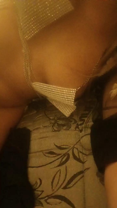 margot30 live cam on Cam4