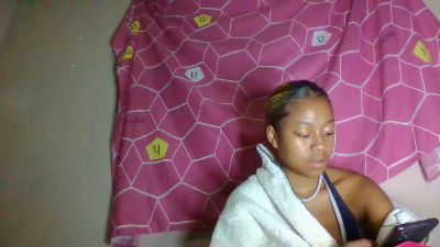 marhot6 live cam on Cam4
