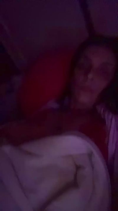 mariachatelain5 live cam on Cam4