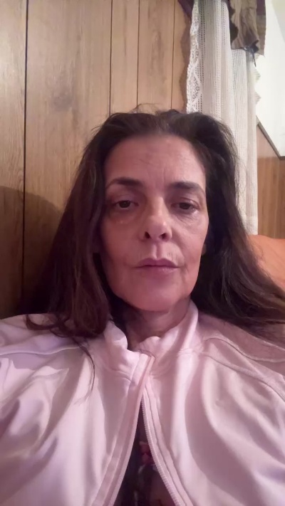 mariachatelain5 live cam on Cam4