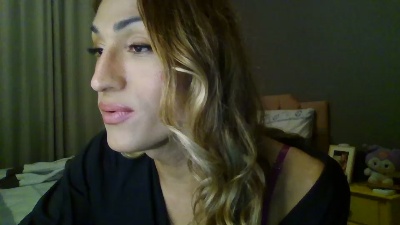 mariana105 live cam on Cam4