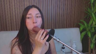 mariana_castro9 live cam on Cam4