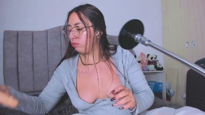 mariana_castro9 live cam on Cam4