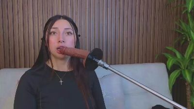 mariana_castro9 live cam on Cam4