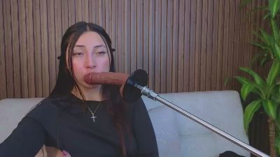 mariana_castro9 live cam on Cam4