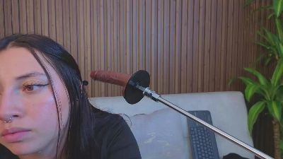 mariana_castro9 live cam on Cam4