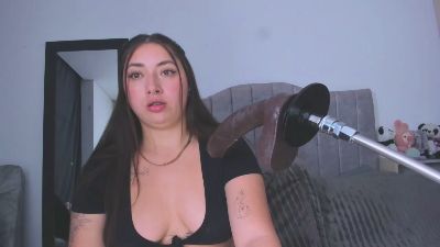 mariana_castro9 live cam on Cam4
