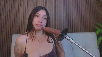 mariana_castro9 live cam on Cam4