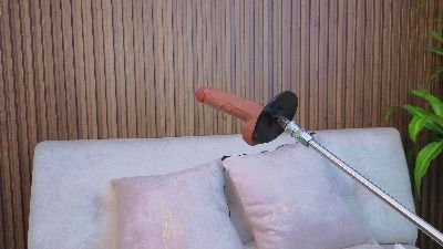 mariana_castro9 live cam on Cam4