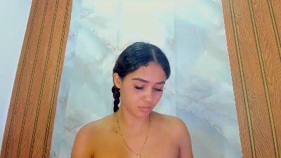 marianamanzur01 live cam on Cam4