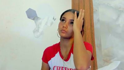 marianamanzur01 live cam on Cam4