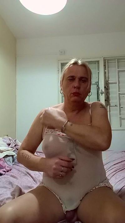 marianatrans1 live cam on Cam4