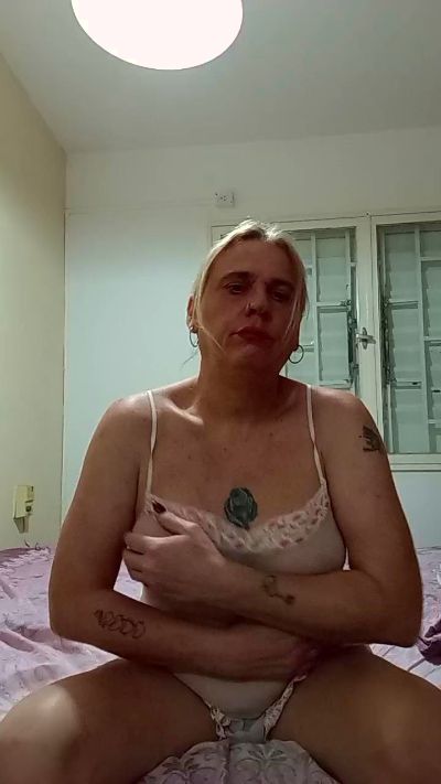 marianatrans1 live cam on Cam4