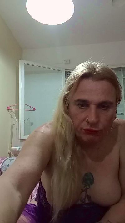 marianatrans1 live cam on Cam4