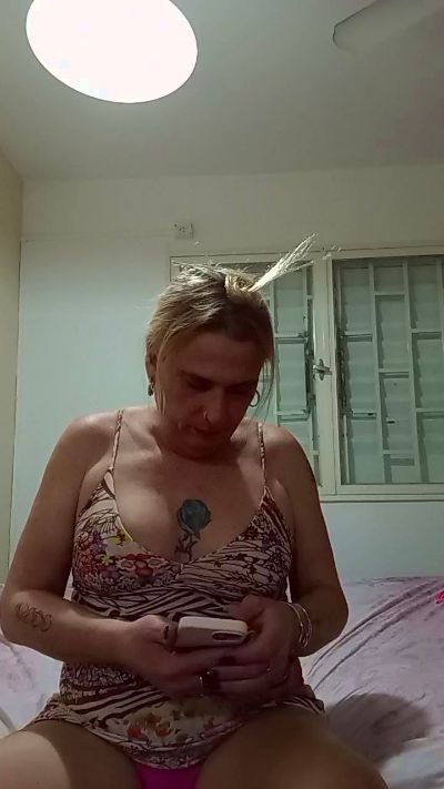 marianatrans1 live cam on Cam4