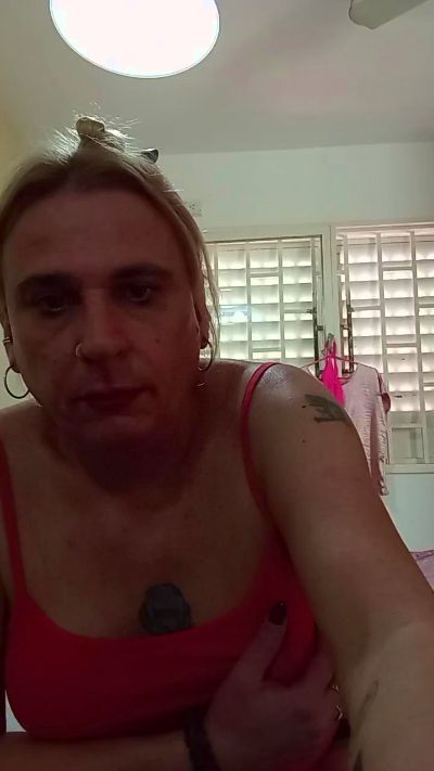marianatrans1 live cam on Cam4