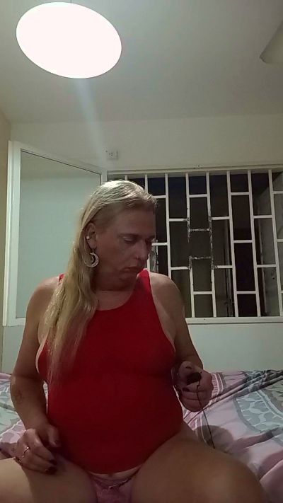 marianatrans1 live cam on Cam4