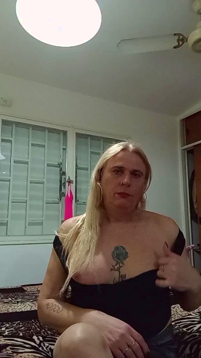 marianatrans1 live cam on Cam4