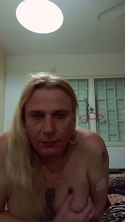 marianatrans1 live cam on Cam4