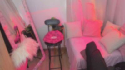 mariannelove77 live cam on Cam4