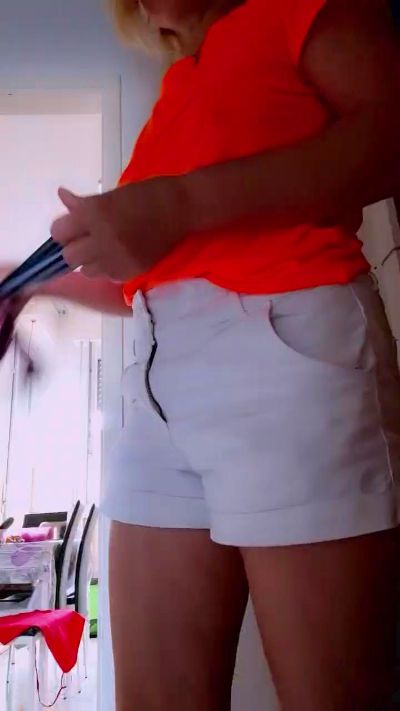 mariaperla live cam on Cam4