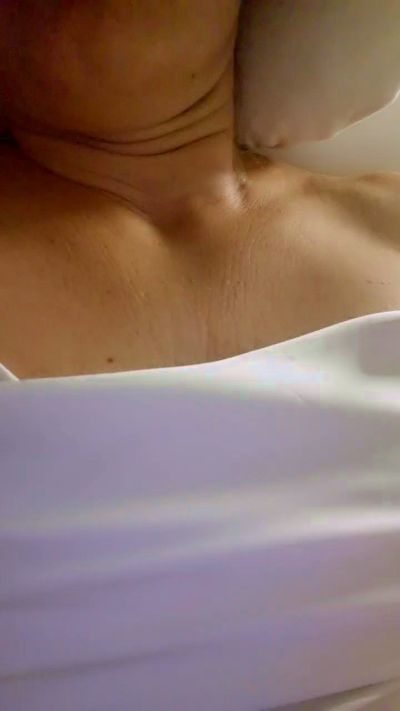 mariaperla live cam on Cam4