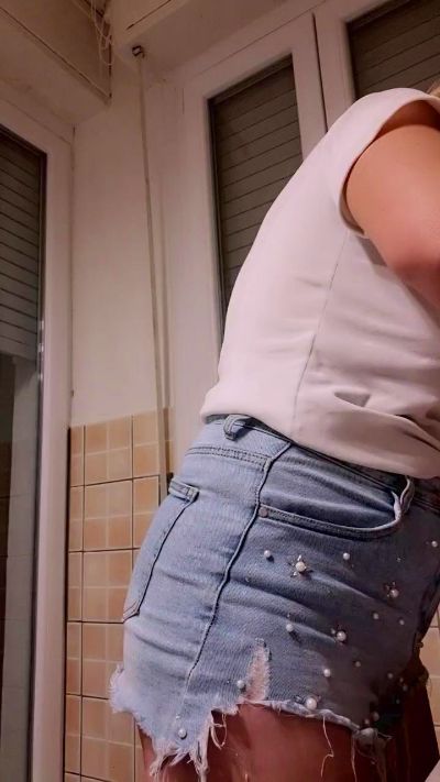 mariaperla live cam on Cam4
