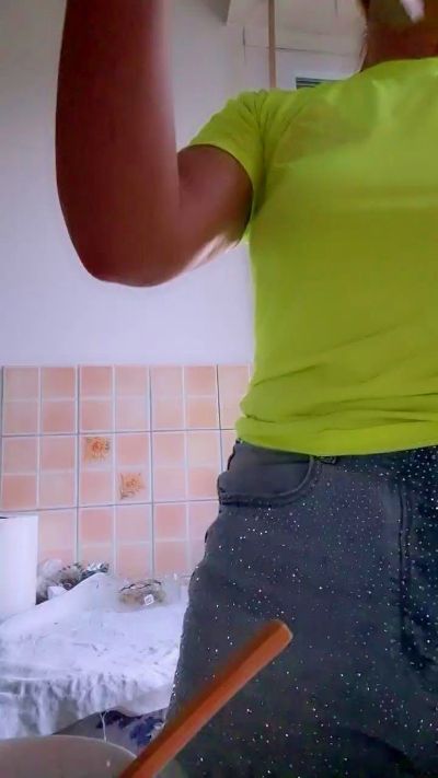 mariaperla live cam on Cam4