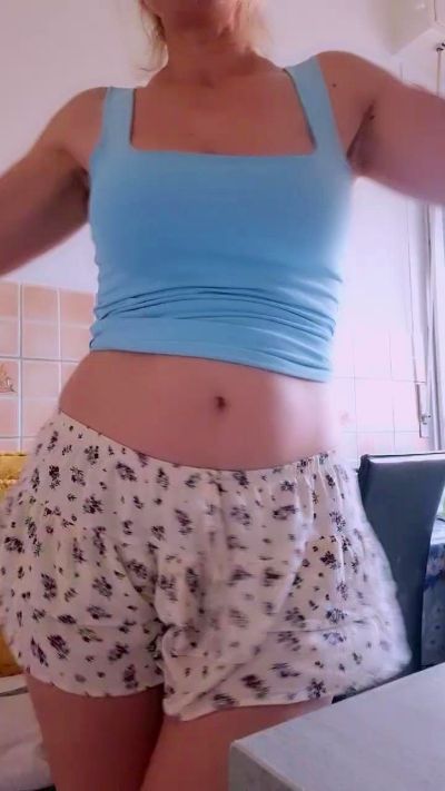 mariaperla live cam on Cam4