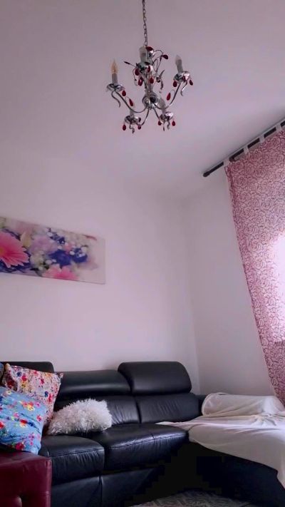 mariaperla live cam on Cam4