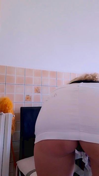 mariaperla live cam on Cam4