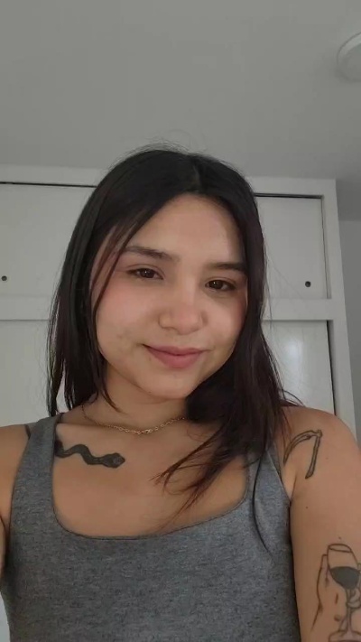 marilin1 live cam on Cam4