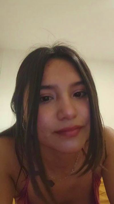 marilin1 live cam on Cam4