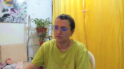marilyn_Garcia live cam on Cam4