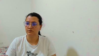 marilyn_Garcia live cam on Cam4