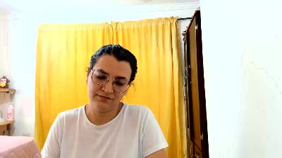marilyn_Garcia live cam on Cam4