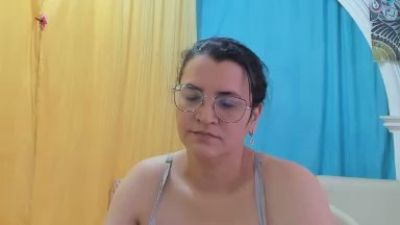 marilyn_Garcia live cam on Cam4