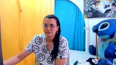 marilyn_Garcia live cam on Cam4