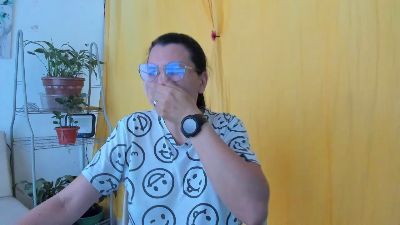 marilyn_Garcia live cam on Cam4