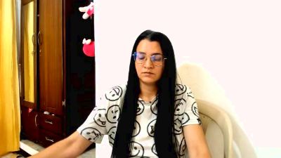 marilyn_Garcia live cam on Cam4