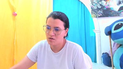 marilyn_Garcia live cam on Cam4